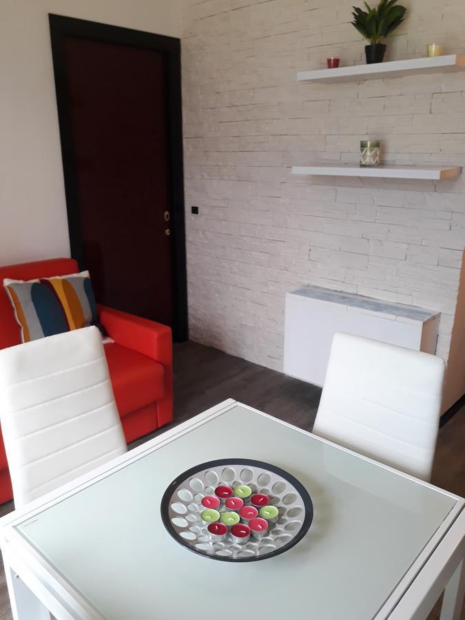 Campione Giulia Exclusive Lakefront Apartment By Gardadomusmea Campione del Garda Eksteriør bilde